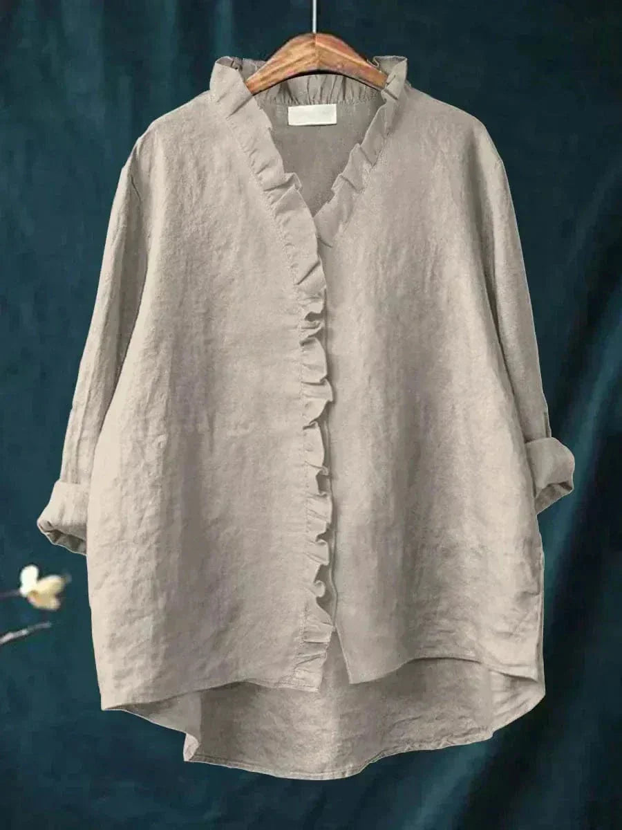 Blouse blanche Danoir Paris Annette à volants, style élégant avec détails plissés, portée décontractée ou habillée.