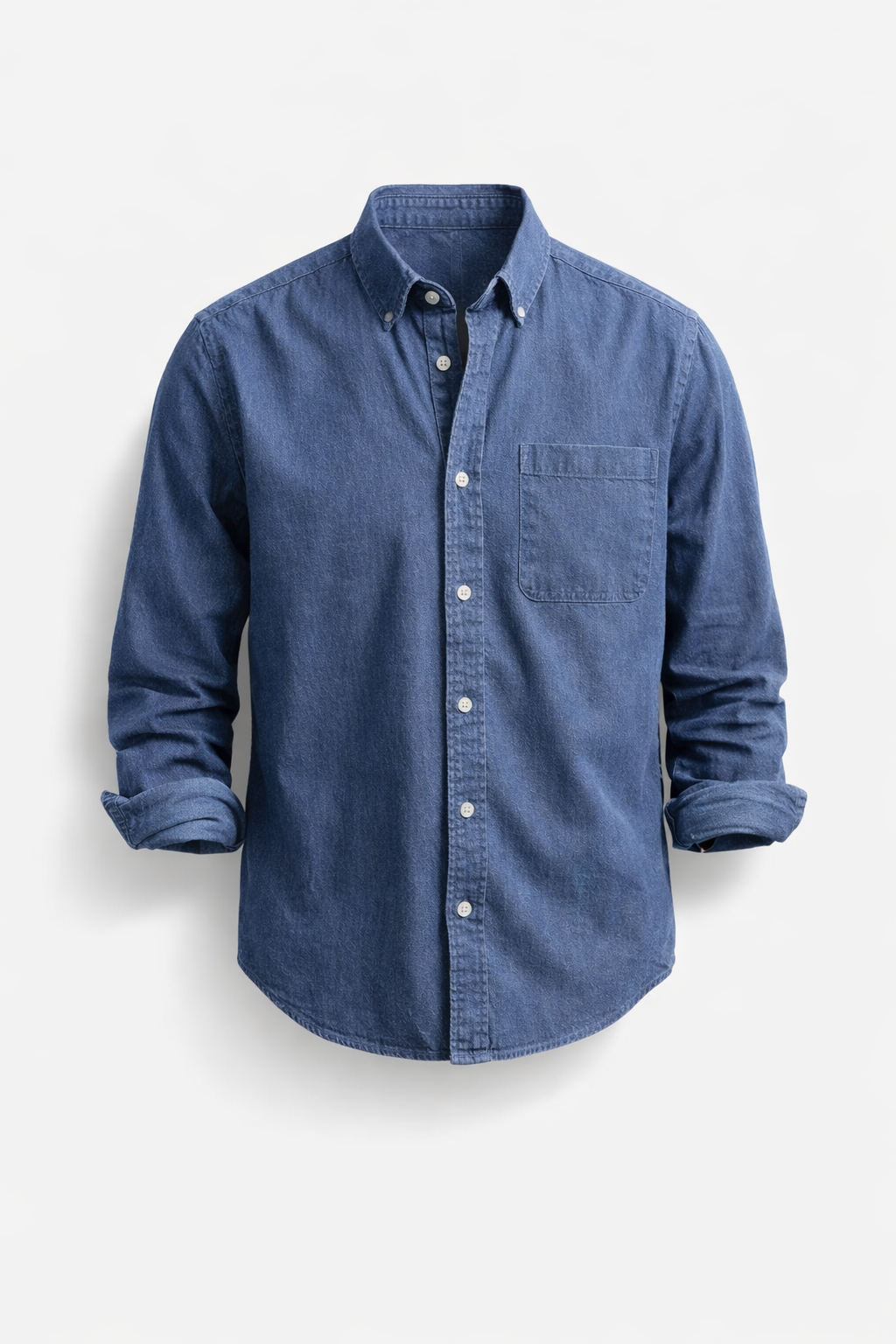 Chemise casual-chic Danoir Paris Keldros en denim bleu, coupe moderne et détails élégants, vue de face.