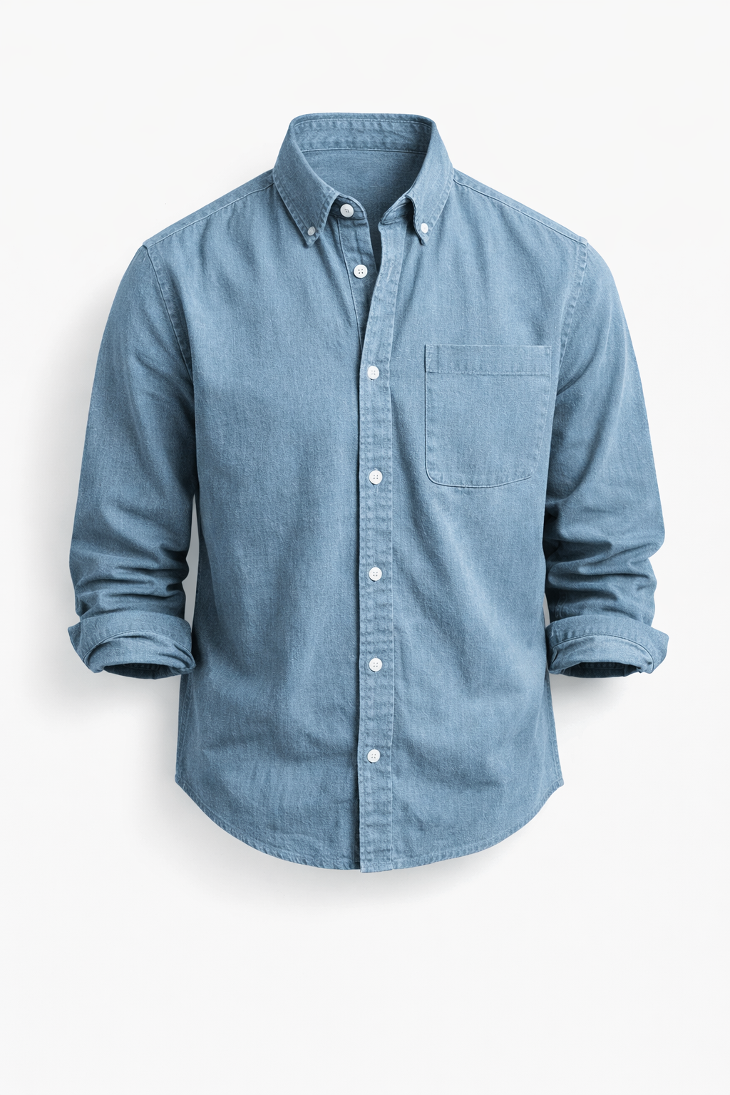 Chemise casual-chic Danoir Paris Keldros en denim bleu, coupe décontractée et élégante, pour un style moderne et sophistiqué.