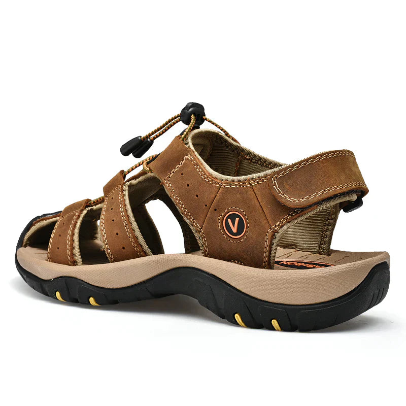 Sandales confort tout-terrain Danoir Paris en marron, taille 38, avec semelle robuste et design pratique pour l'extérieur.