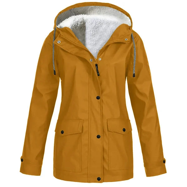 Veste élégante et polyvalente Julliete de Danoir Paris, en jaune, pour femmes, look chic et moderne, vue de face.