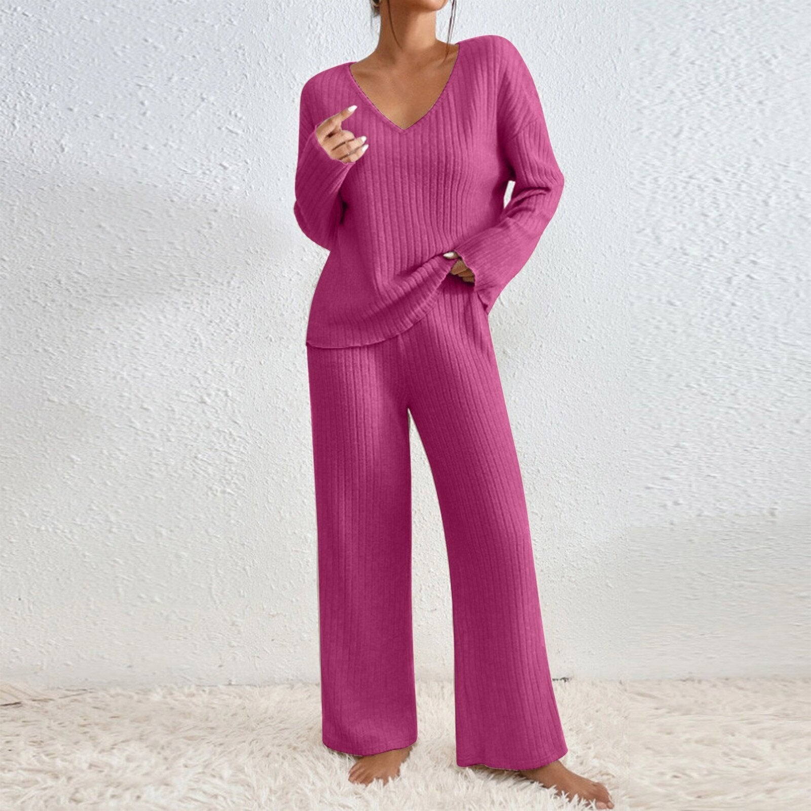 Ensemble tricoté décontracté Émilie pour femmes de Danoir Paris, costume vert confortable et élégant.