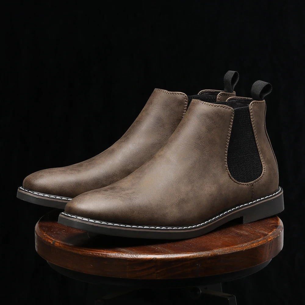 Botines Chelsea Danoir Paris en cuir marron foncé, style élégant et classique pour femmes.