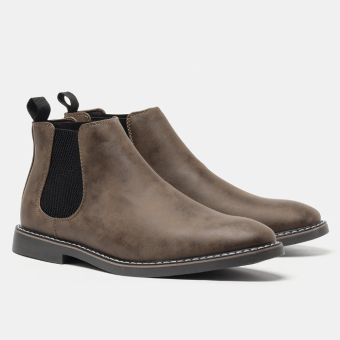 Bottes Chelsea Danoir Paris™ en cuir brun foncé, taille 40, avec semelle en caoutchouc et design élégant.