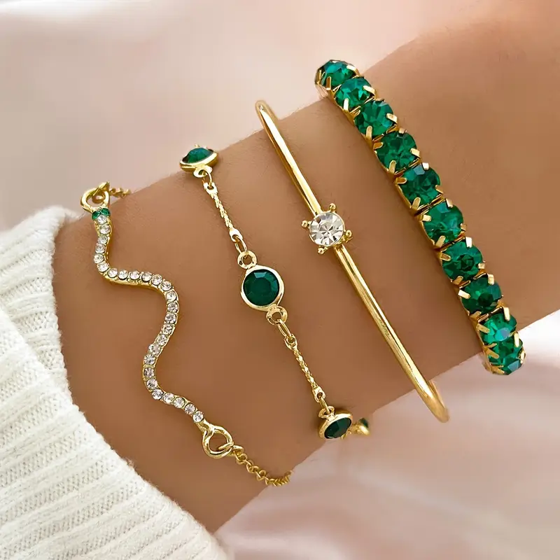 Ensemble de bracelets vintage Danoir Paris avec zirconia verte, ornement élégant en acier avec pierres brillantes.