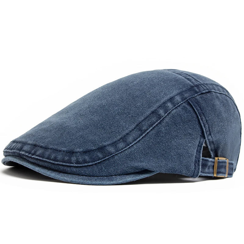 Chat vintage Bloom™ de Danoir Paris, pelage bleu foncé, look rétro et élégant, dans un style vintage.