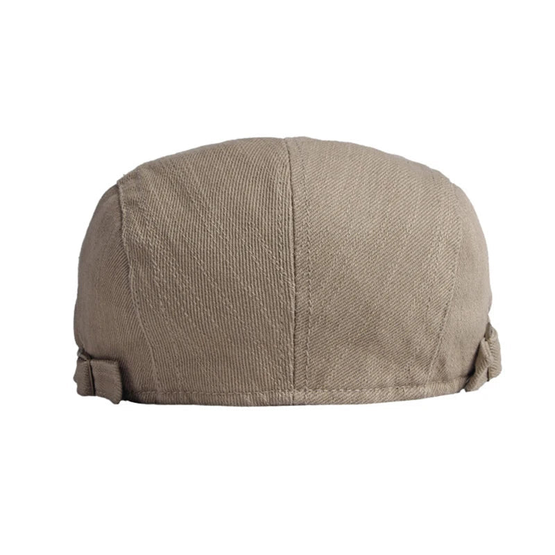 Casquette pour hommes Bloom™ réglable de Danoir Paris, en tissu vert foncé avec logo brodé à l'avant.