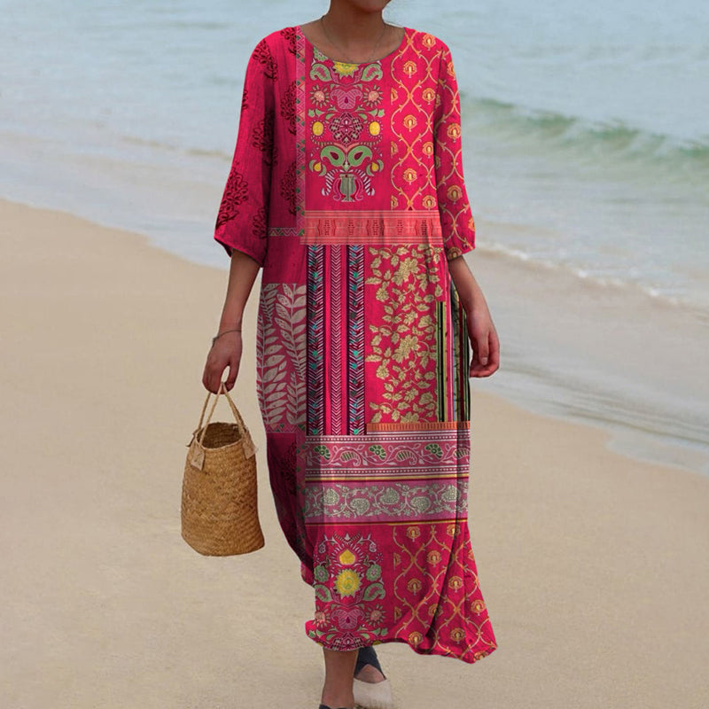 Robe maxi boho élégante Marlene de Danoir Paris en tissu rose fluide, détails sophistiqués, portée féminine et chic.