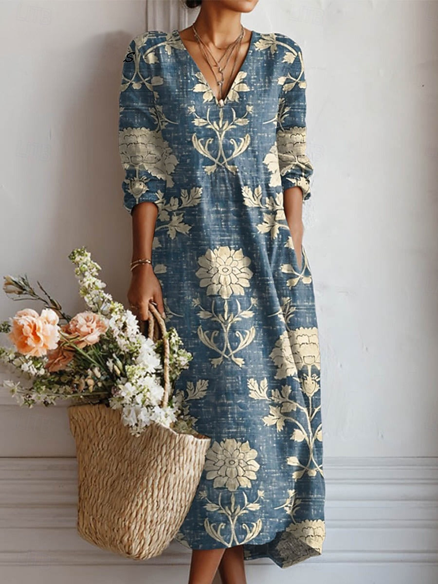 Robe de confort quotidien Karin™ de Danoir Paris en tissu bleu, décontractée et élégante, portée avec manches longues.