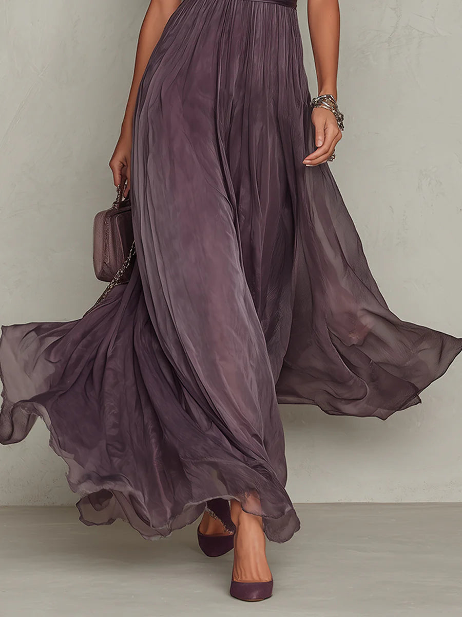 Robe maxi violette Valentyna Danoir Paris, élégante et fluide, pour femmes, vue de face avec détails du tissu.