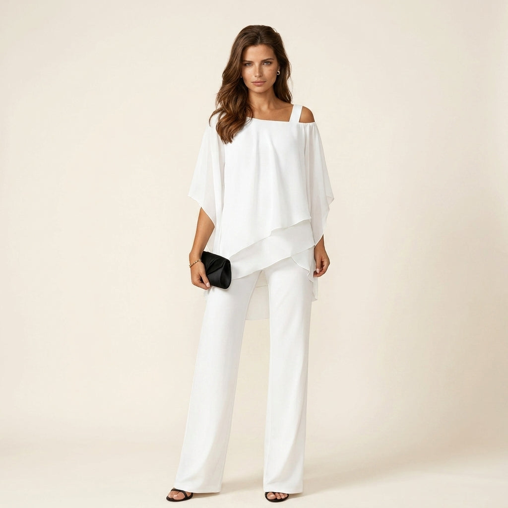 Ensemble fluide et respirant Gloria™ pour femme de Danoir Paris, vêtement léger blanc avec détails élégants.