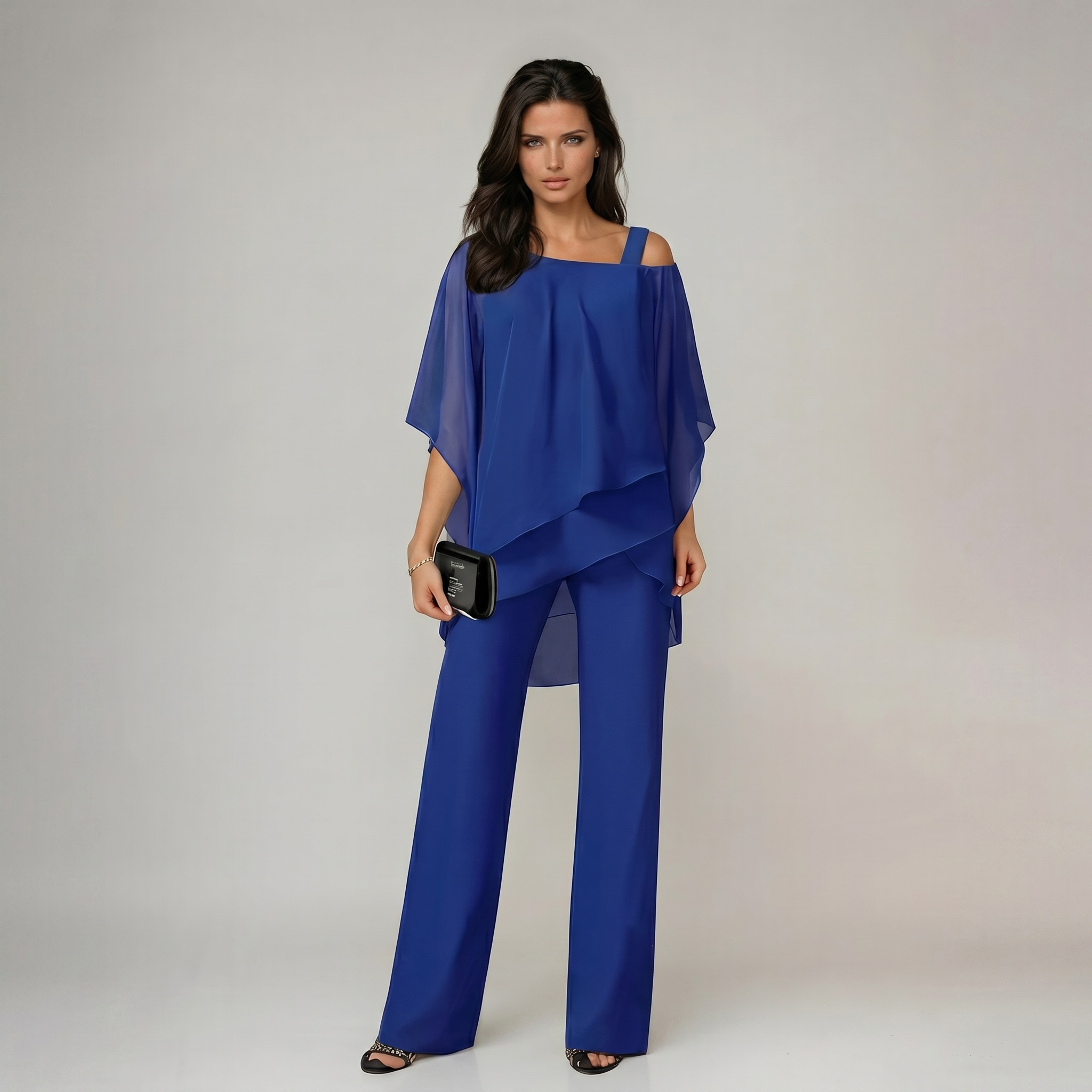 Ensemble fluide transpirable pour femme Gloria™ de Danoir Paris, vêtement léger et confortable en blanc.