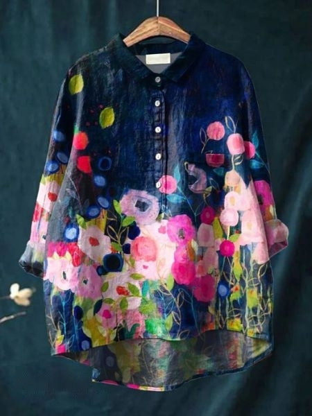 Blouse florale élégante Lila de Danoir Paris, tissu léger avec motifs floraux, manches longues et col en V.