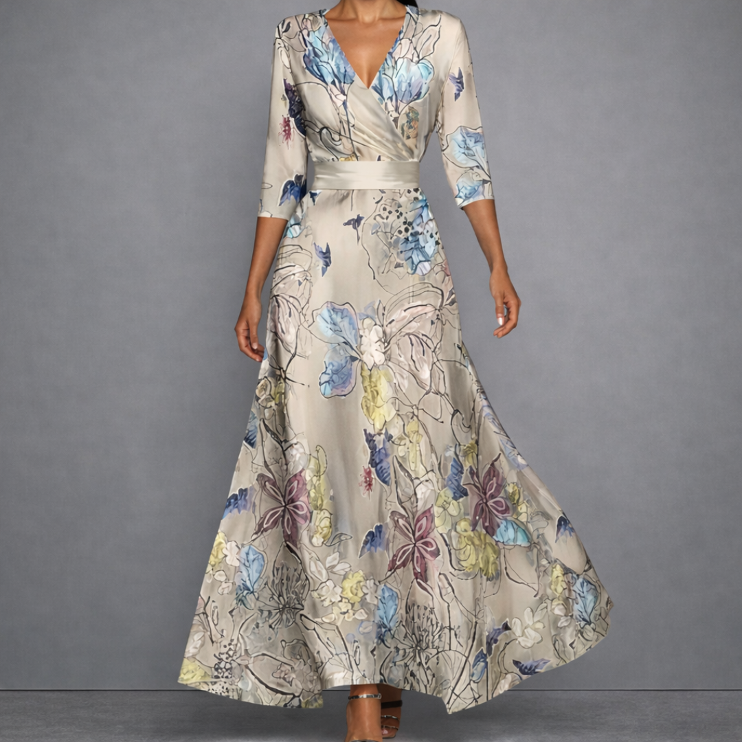 Robe longue florale blanche et bleue Danoir Paris, élégante maxi robe pour femme, détails de tissu léger et design sophistiqué