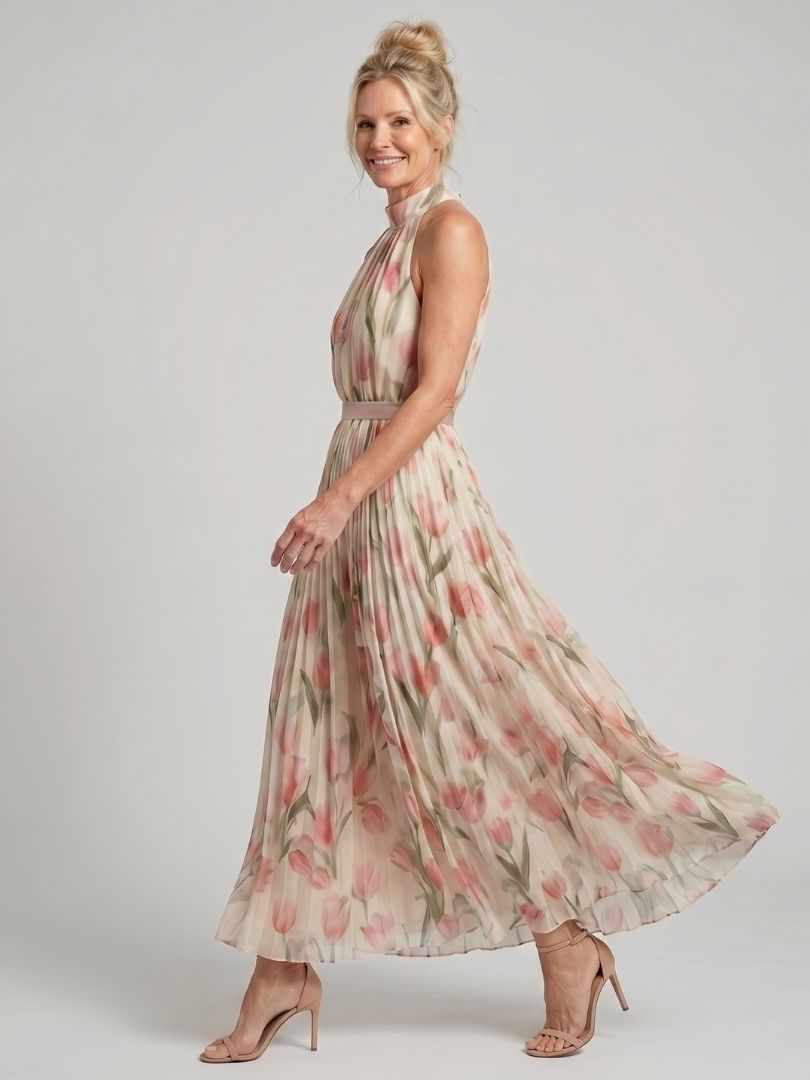 Robe midi florale Danoir Paris Aurelle à col halter, manches longues et motif floral élégant.