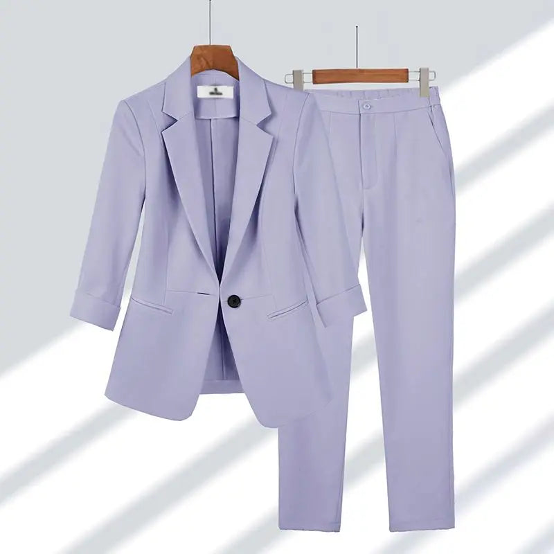 Lingerie Victoria Danoir Paris FR000 Crudo, modèle Élégance Intemporelle, en tissu doux avec détails sophistiqués.