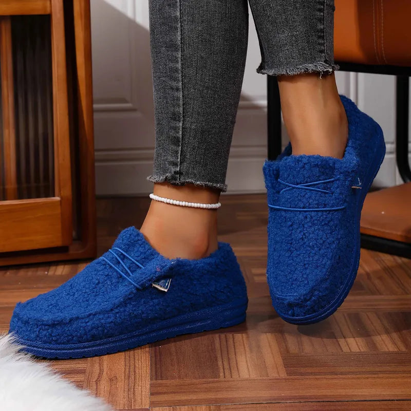 Chaussons Valorine™ Varma Teddy de Danoir Paris en kaki, doublés en peluche, taille 36, confort et douceur pour l'hiver