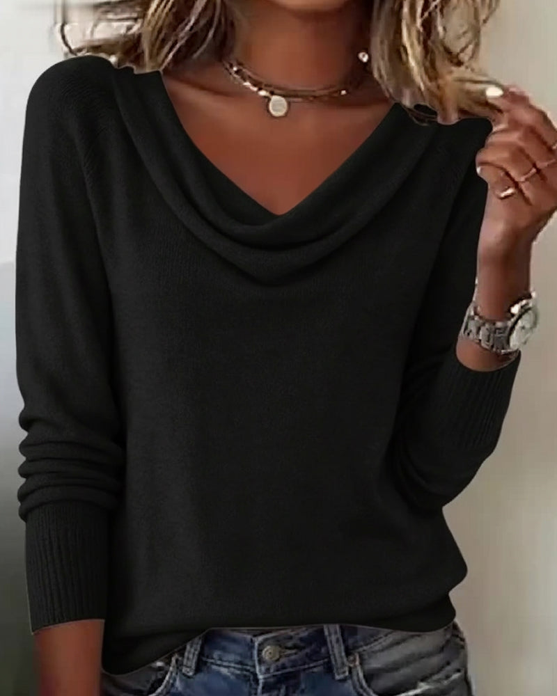 Pull unifié gris clair Lina de Danoir Paris, confortable, en laine douce, porté sur mannequin.