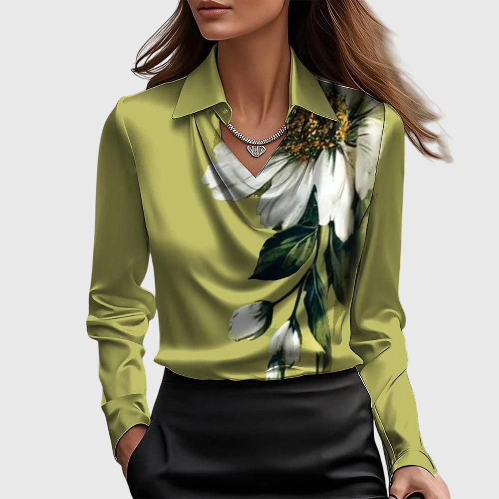 Blouse satinée élégante Brooklyn de Danoir Paris, couleur or, taille XS, visible avec son tissu lisse et sophistiqué.