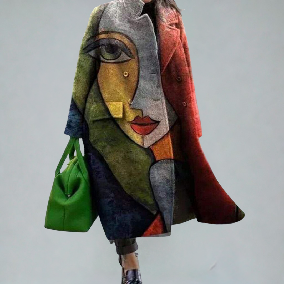 Manteau élégant et polyvalent Evelyn de Danoir Paris en tissu coloré, affiché porté sur un mannequin.