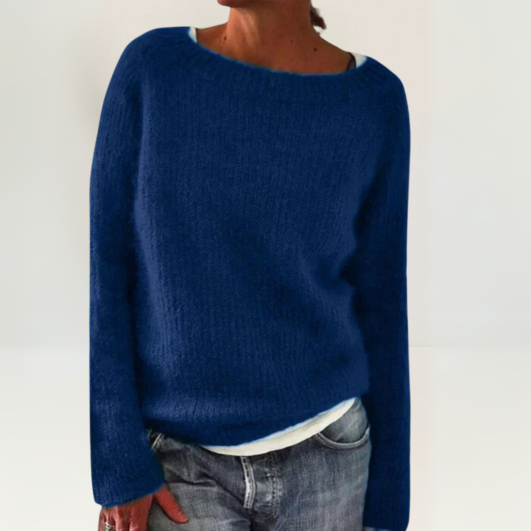 Pull orange Danoir Paris Suzy, confortable et élégant, porté en mode décontracté sur un mannequin.