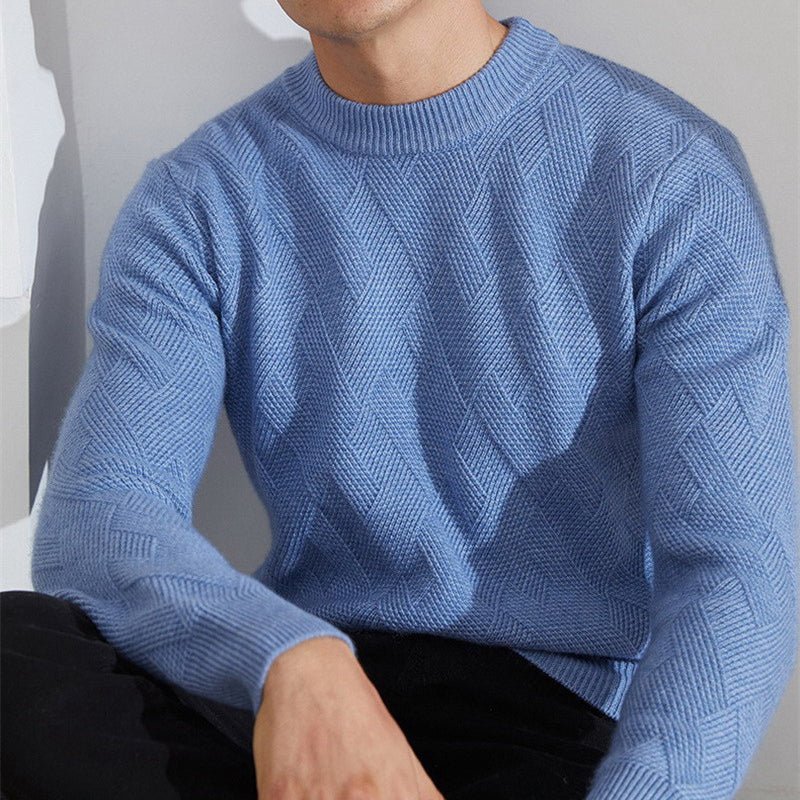 Pull Elliot en cachemire doux beige de Danoir Paris, mode élégante et confortable, avec col rond et manches longues.