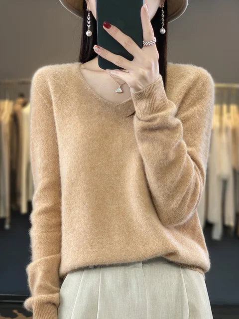 Pull ample en laine Adèle de Danoir Paris de couleur verte, style confortable et chaud, taille XS, porté sur mannequin.