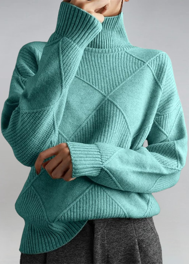 Pull roulé doux élégant Lauren de Danoir Paris en marron, confort et style avec ce pull chic pour femmes.
