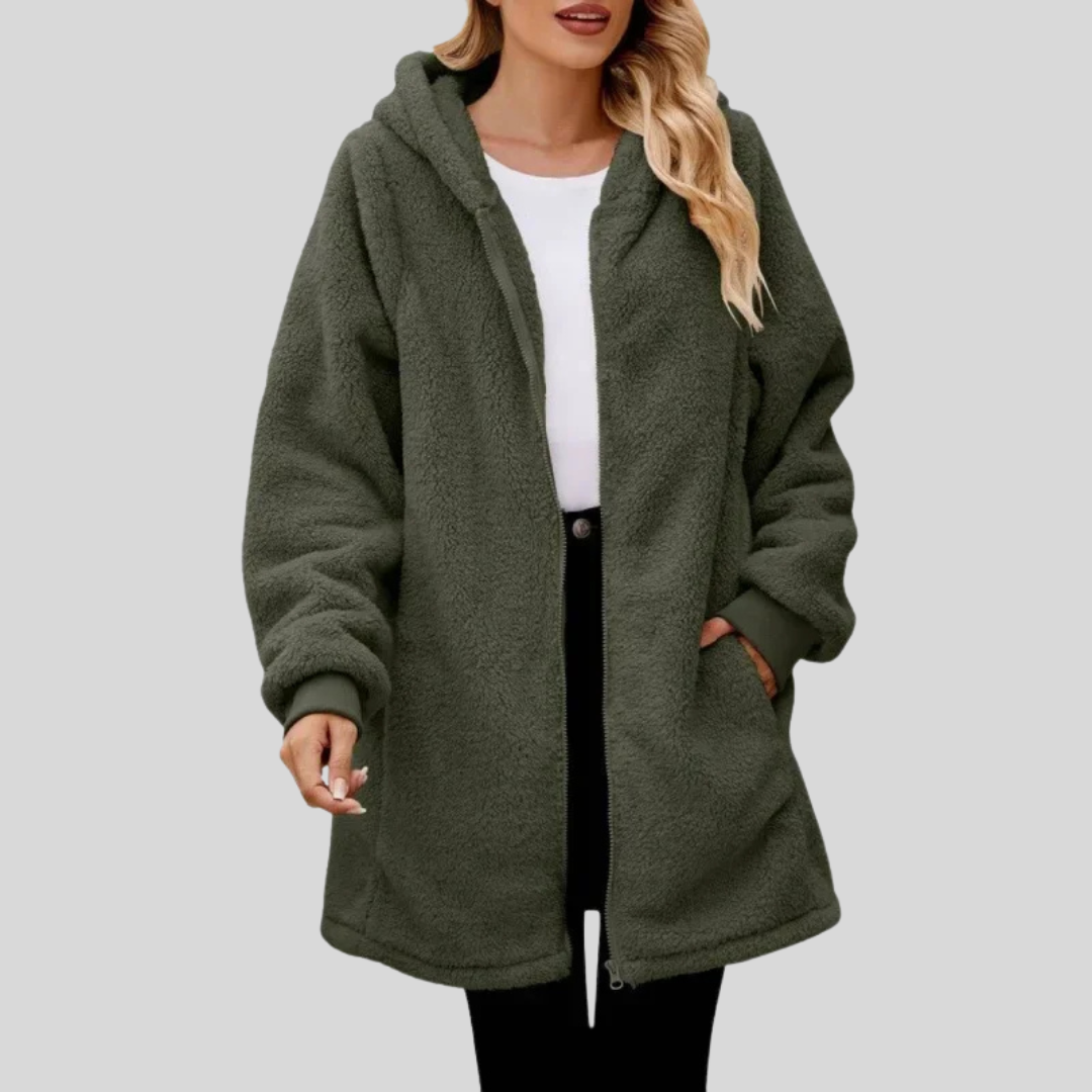 Veste chic intemporelle Annelie de Danoir Paris en noir, modèle FR1205, vue de face, tissu élégant, coupe classique.