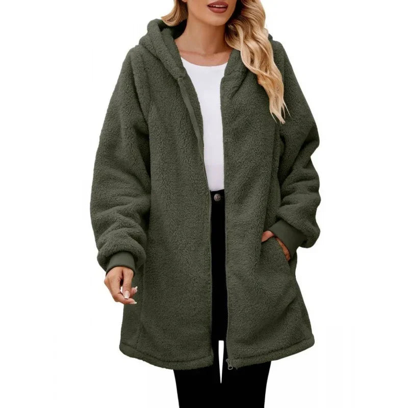 Veste chic intemporelle Annelie de Danoir Paris en noir, taille XS, vue de face avec col élégant et détails sophistiqués.