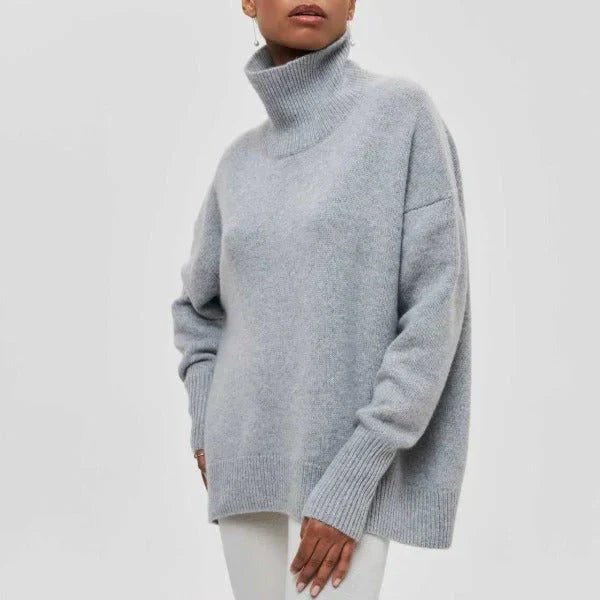 Pull-over oversize Danoir Paris Aria en bleu clair, look confortable et tendance, parfait pour un style décontracté.