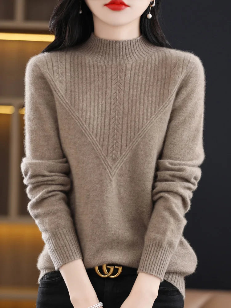 Pull en cachemire violet Liora de Danoir Paris, élégant et doux, porté sur un mannequin.