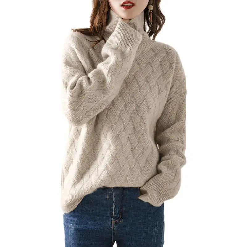 Pull roulé luxe automnal Cerise de Danoir Paris, en beige, avec un style élégant et confortable pour l'automne.