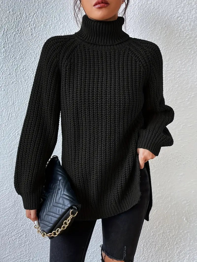 Pull roulé en laine lavande de Danoir Paris, version verte, style luxe, porté sur mannequin.