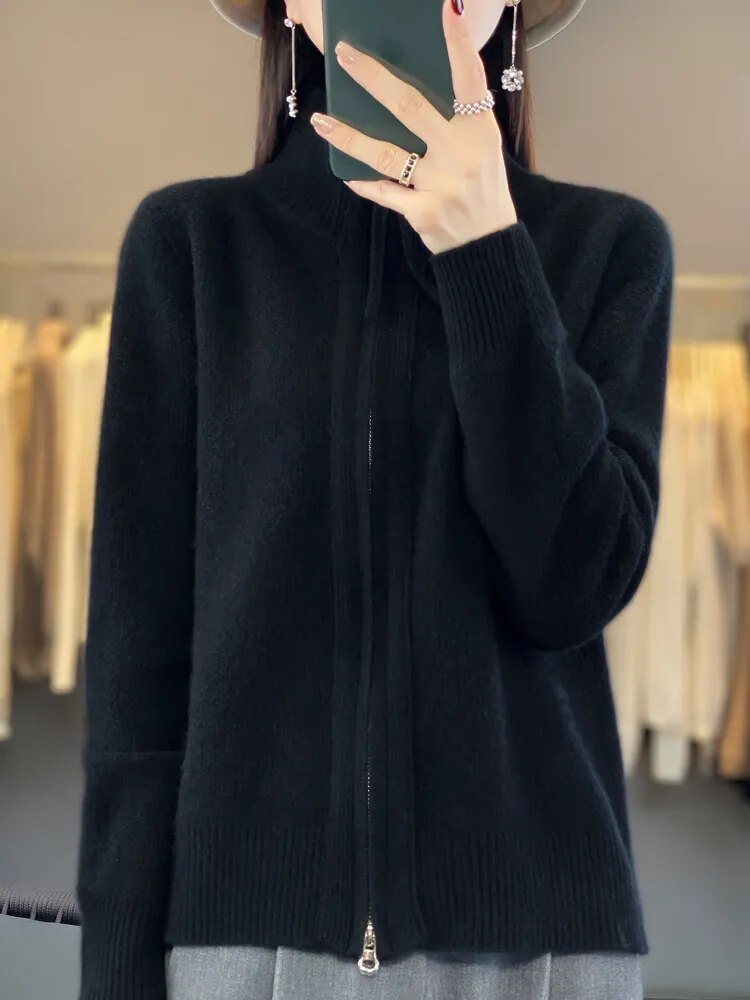 Cardigan zippé Danoir Paris Piera en noir, confortable et décontracté pour un style casual.