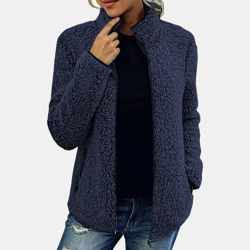 Veste chic en sherpa Danoir Paris Xara, bleue, taille S, avec col en simili cuir et poignets en tricot, mode élégante et confortable