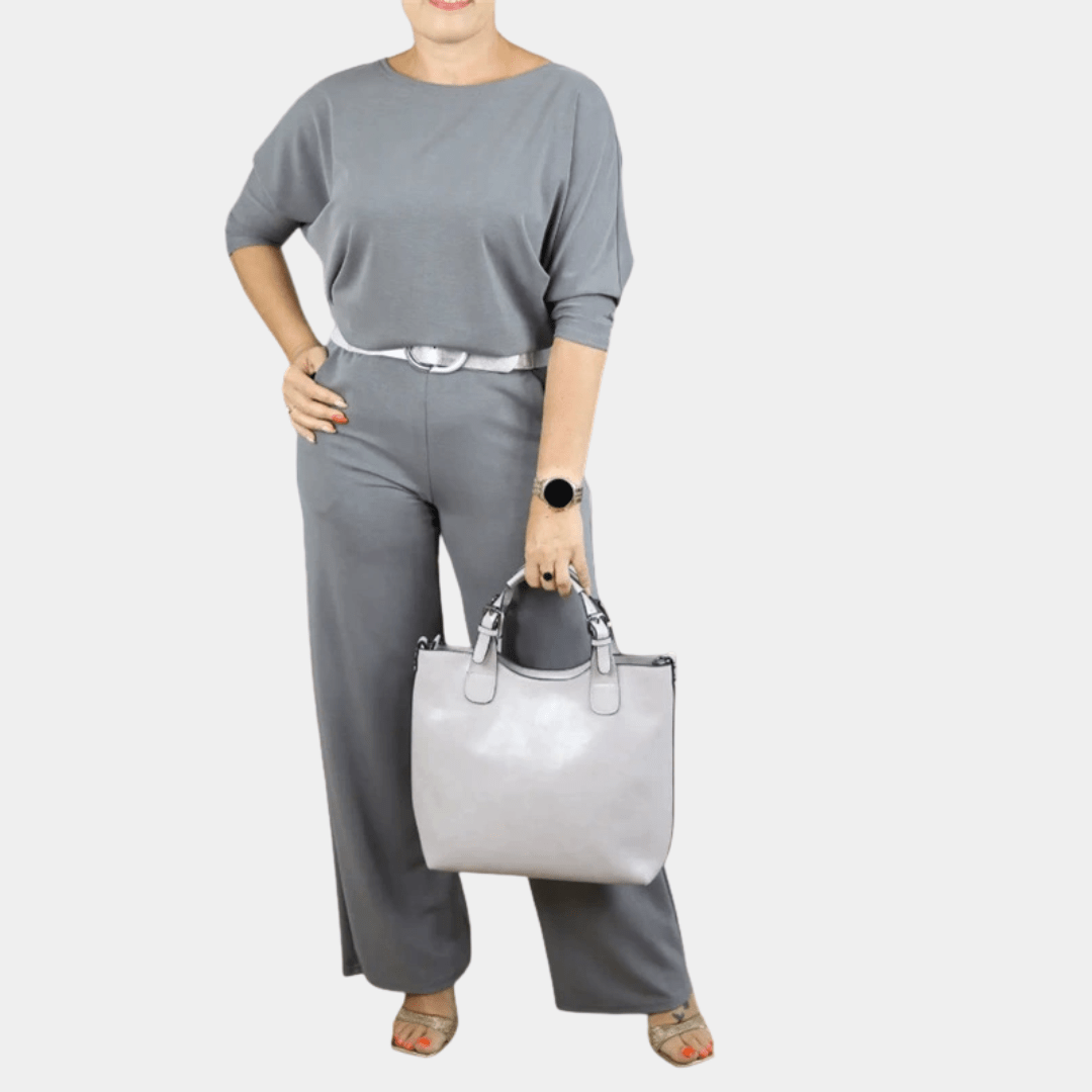 Ensemble élégant et polyvalent Sofía de Danoir Paris en coloris marron clair, vêtement tendance pour femmes.