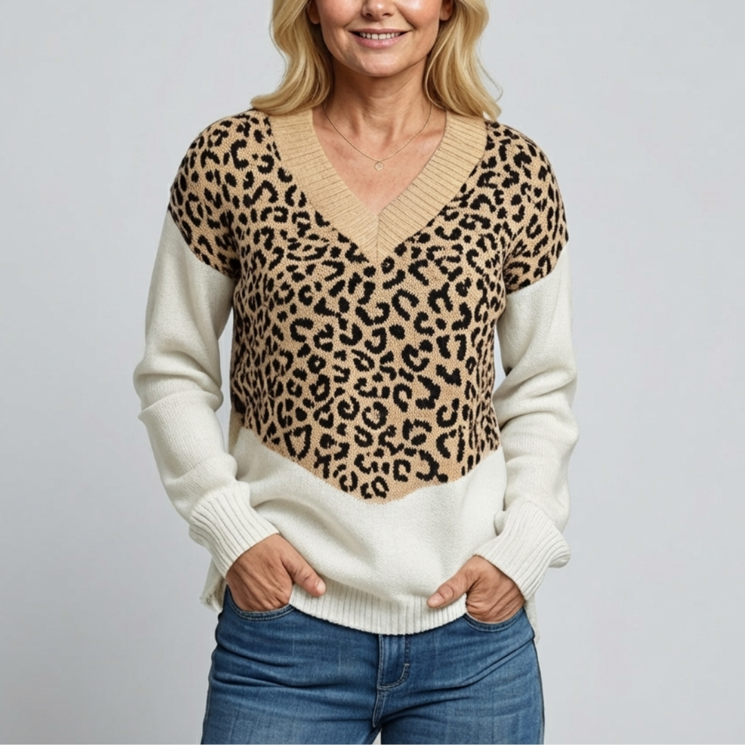 Pull léopard gris Isa de Danoir Paris, modèle FR1311, en tissu doux avec motif léopard élégant.