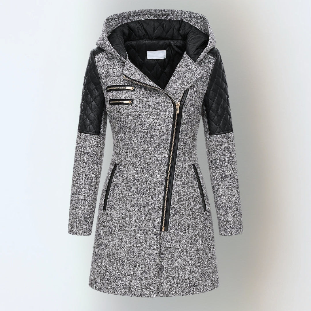 Manteau d'hiver élégant Danoir Paris Katrin en gris clair, coupe moderne, porté par un mannequin.
