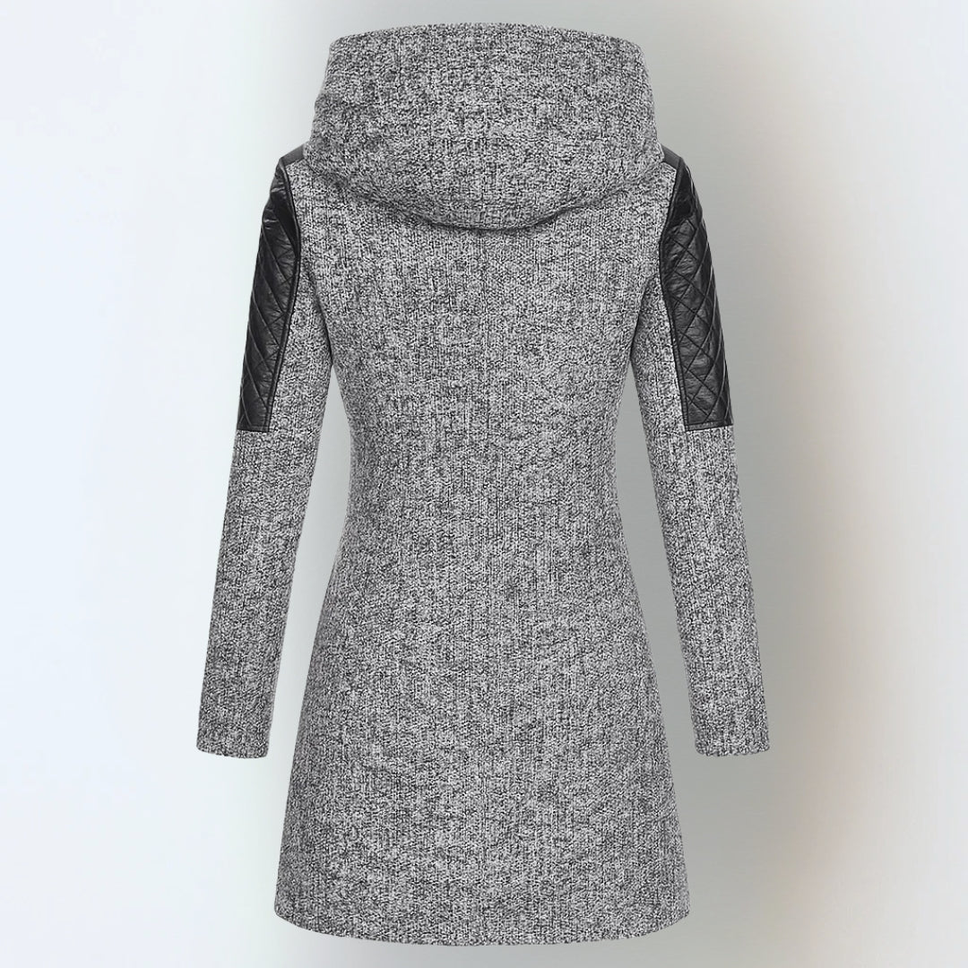 Manteau d'hiver élégant Katrin de Danoir Paris en gris clair, veste chaude et sophistiquée pour femmes.