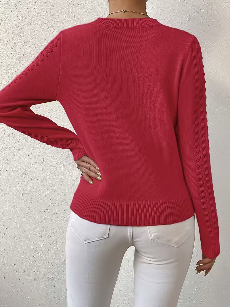 Pull élégant en tricot bleu Shannen de Danoir Paris, taille XS, porté sur un mannequin.