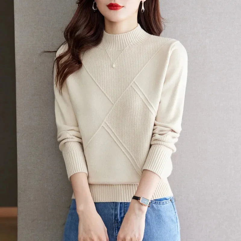 Pull en cachemire Danoir Paris FR1427 Lotte olive, coupe élégante, doux et chaud, porté avec col rond et manches longues.