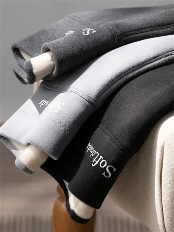 Pantalon d'hiver élégant Danoir Paris LaLune en gris foncé, coupe moderne, pour femmes, vue de face.