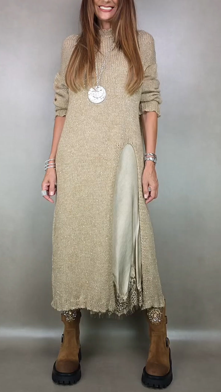 Robe maxi noire Danoir Paris Anarise, élégante, longue, en tissu fluide, portée avec élégance, taille XS.