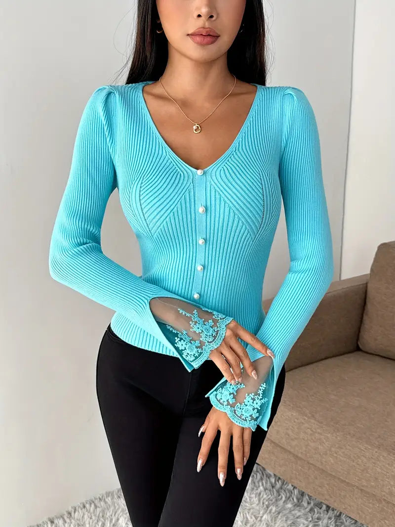 Pull chic en dentelle Elena de Danoir Paris, rose, taille XS, détail en dentelle élégante, style féminin et raffiné.