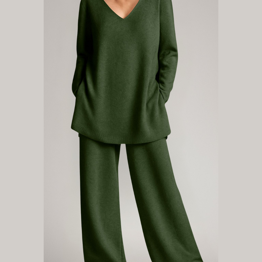 Ensemble chic et confortable Anny de Danoir Paris en noir, vêtement élégant et décontracté pour femme.