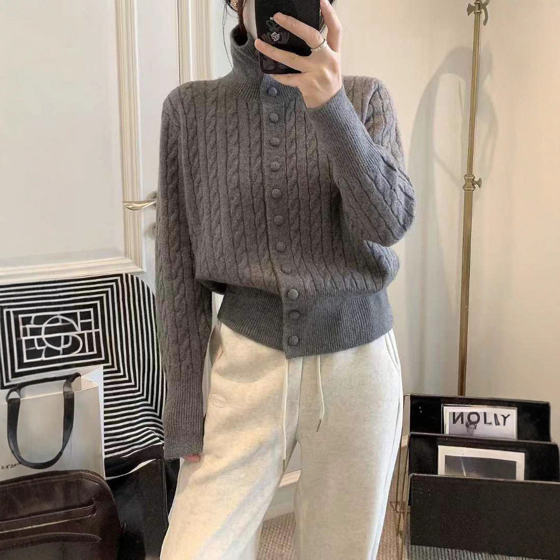 Cardigan tressé beige Lina de Danoir Paris, style chic, manche longue, coupe élégante, en laine douce, taille unique.