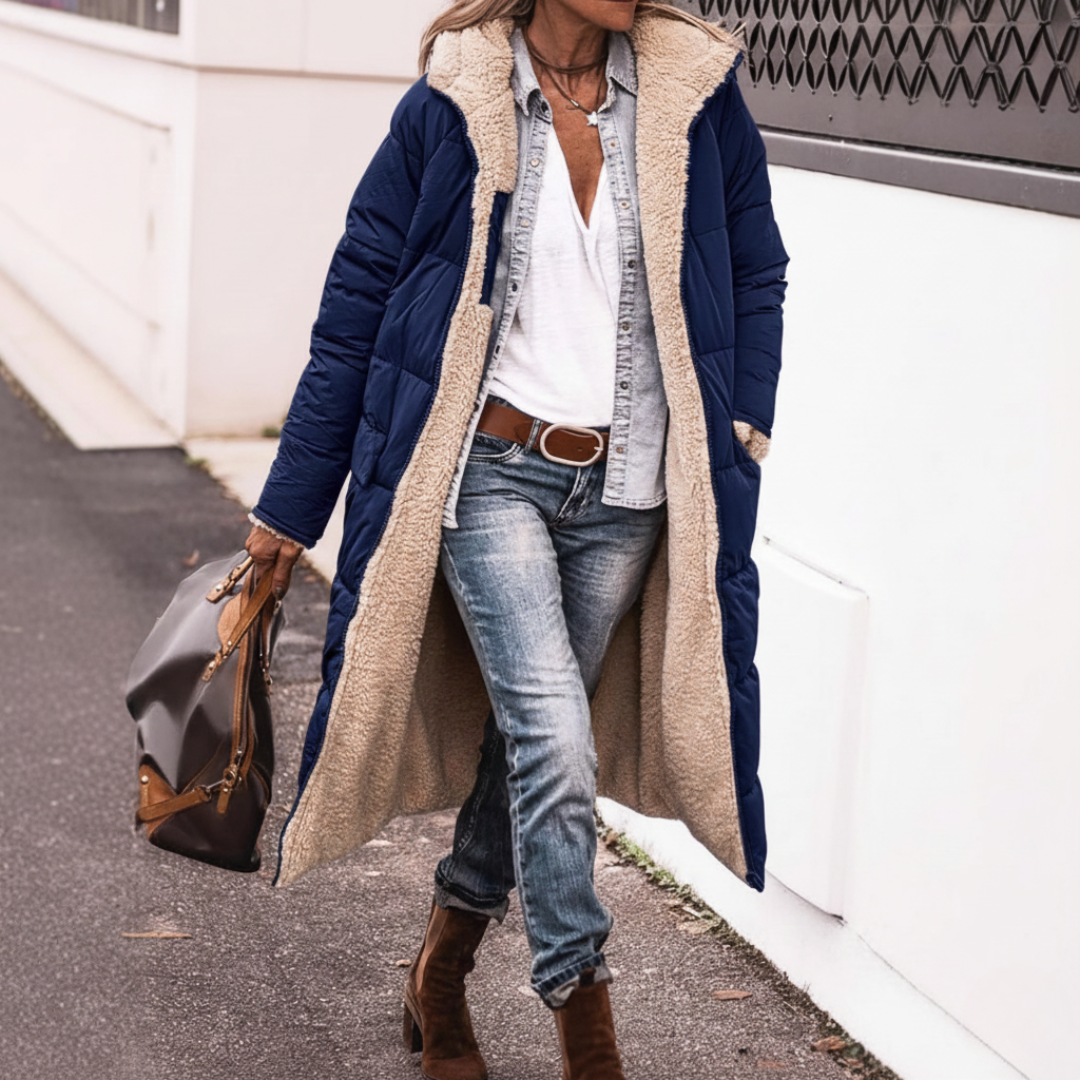 Manteau long réversible vert pour femmes de Danoir Paris, modèle Layla, élégance et style reversible.