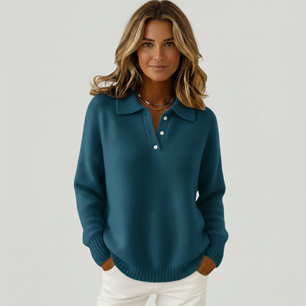 Pull doux blanc pour femme Danoir Paris, modèle Clémentine, style chic avec col rond et finition élégante.