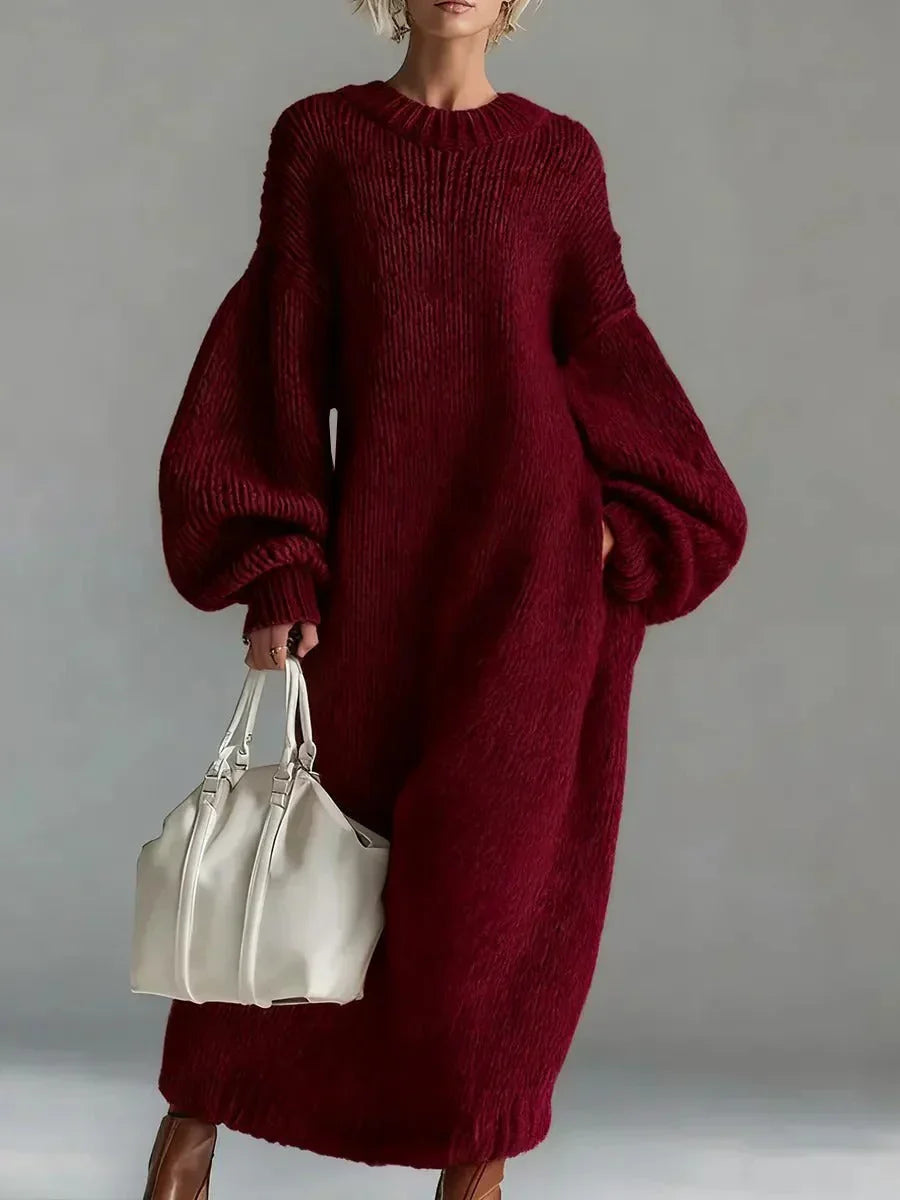 Robe maxi élégante Emilia de Danoir Paris en tissu kaki, longue robe fluide avec détails sophistiqués visible sur l'image.